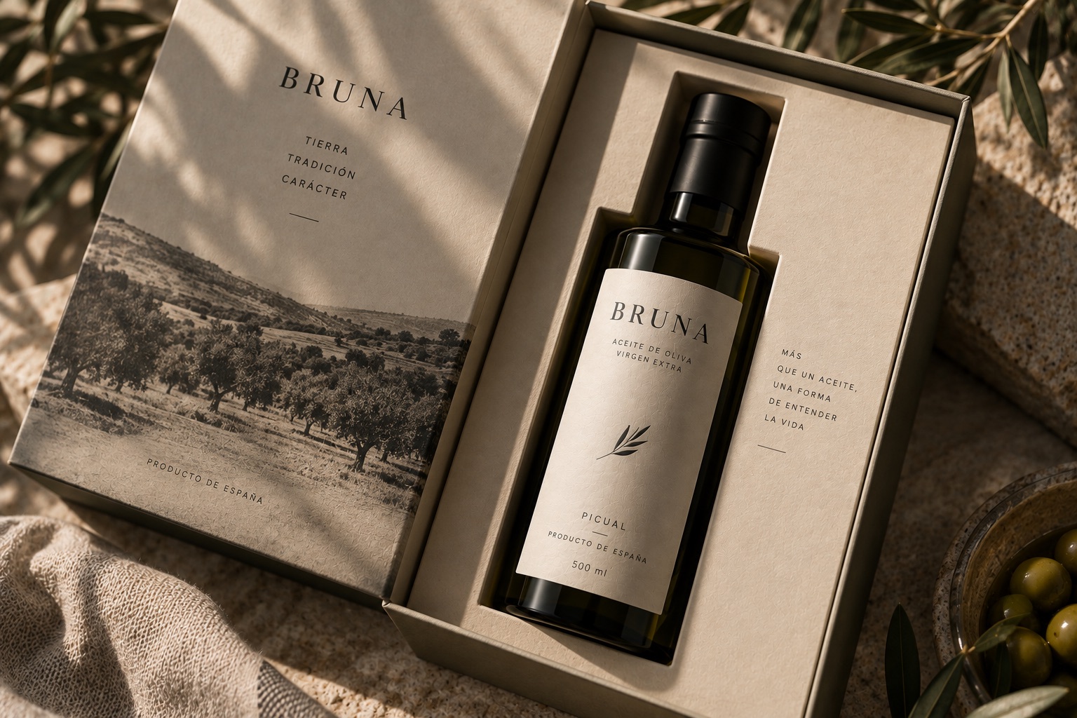 Estuche premium abierto con botella de aceite Bruna